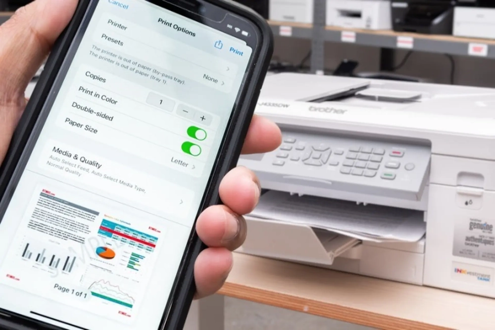 AirPrint là tính năng độc quyền của Apple, giúp in từ iPhone dễ dàng với máy in tương thích.