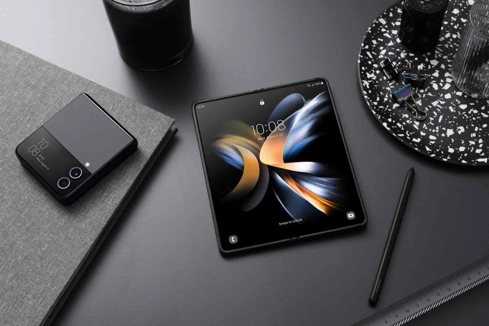 Samsung Galaxy Z Fold: Dòng điện thoại gập ngang tiên phong