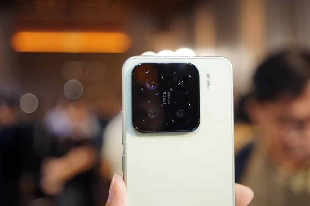 Camera AI của Redmi Note 15 mang đến những bức ảnh đêm ấn tượng.