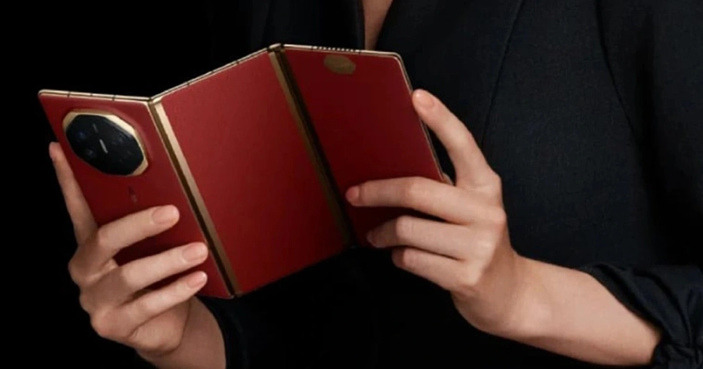 Điện thoại gập ba như Huawei Mate XT tại MWC.