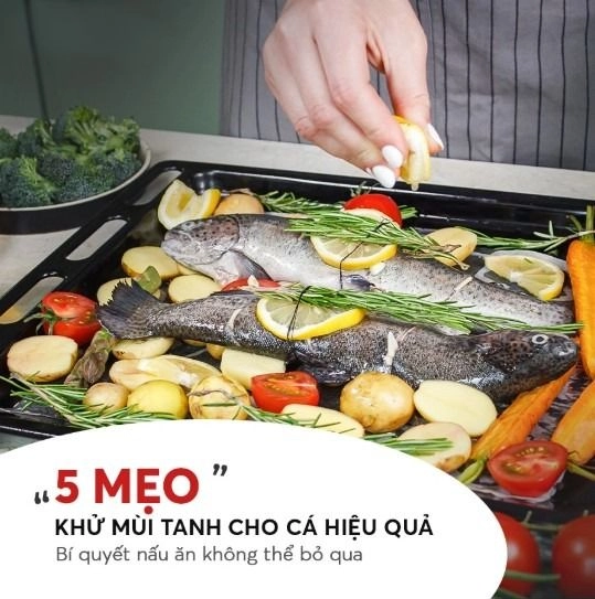 Xát gừng tươi lên cá cách khử mùi tanh giúp món cá thơm ngon hơn