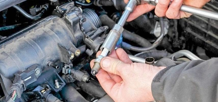 Hệ thống đánh lửa yếu gây xe bị hụt ga khi chạy chậm