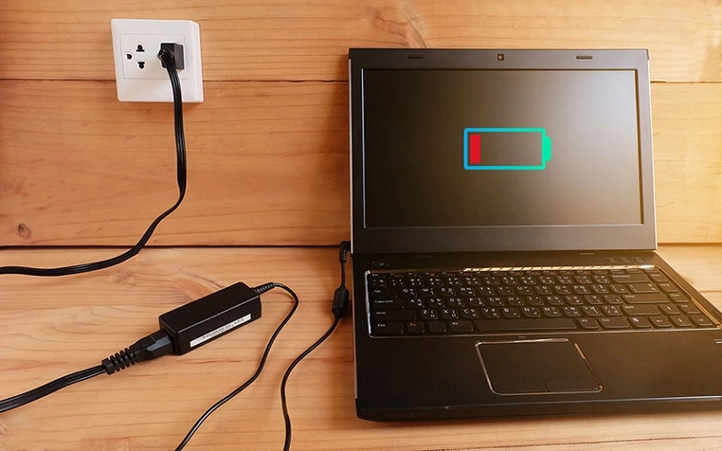 Laptop chai pin nhanh chóng do nhiệt và thói quen sạc
