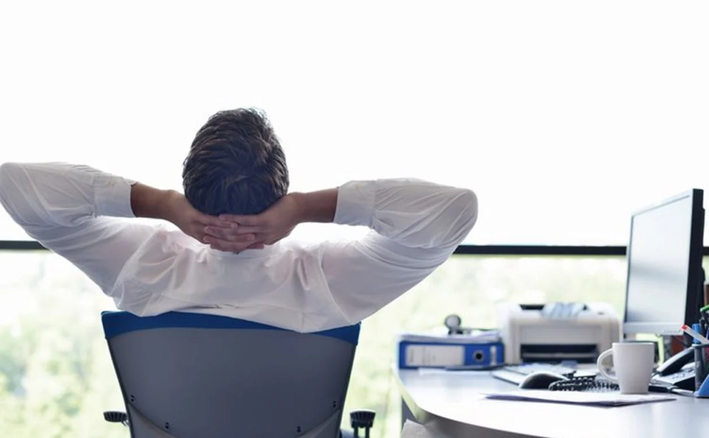 Nghỉ ngơi khi làm việc với tư thế ngồi đúng với máy tính