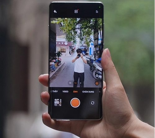 Giao diện Chân dung Hasselblad chuyên nghiệp trên OPPO Find X7