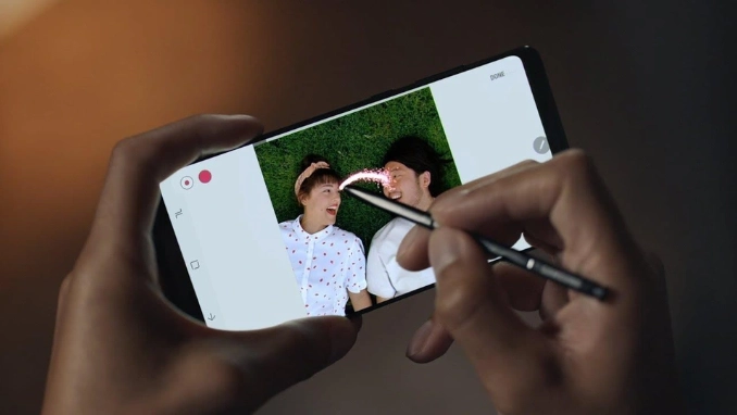 Xu hướng mua smartphone tại Việt Nam đang hướng tới AI và bền vững.
