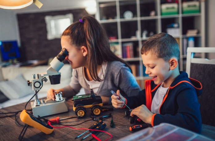 STEM không chỉ là kiến thức – mà là công cụ thực sự giúp thay đổi thế giới quanh ta.