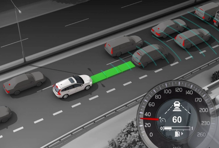 Công nghệ lái xe an toàn Honda Sensing  với ACC duy trì khoảng cách.