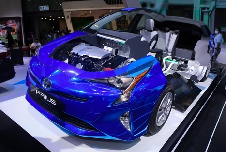 Tương lai công nghệ xe hybrid với hệ thống truyền động hiện đại.
