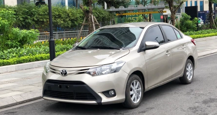 Xe cũ giá 300 triệu đáng mua như Toyota Vios bền bỉ.