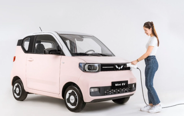 Hệ thống sạc Wuling MiniEV tiết kiệm và dễ sử dụng tại nhà.