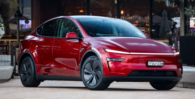  Tesla Model Y với công nghệ an toàn tiên tiến