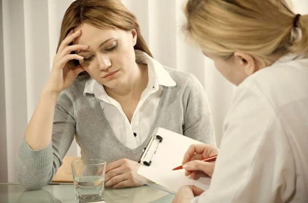 Sự cần thiết của điều trị y tế khi mẹo chữa rong kinh không hiệu quả.
