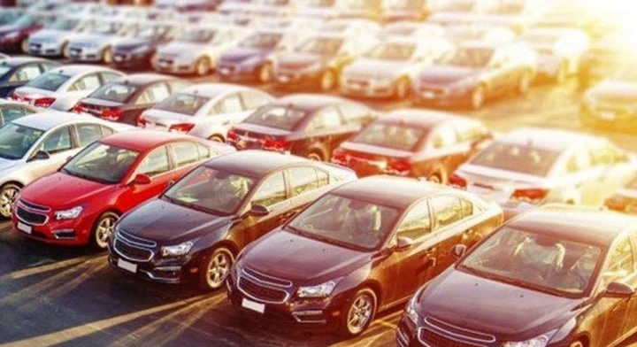  Xe đỗ dưới nắng làm tăng áp suất dàn nóng