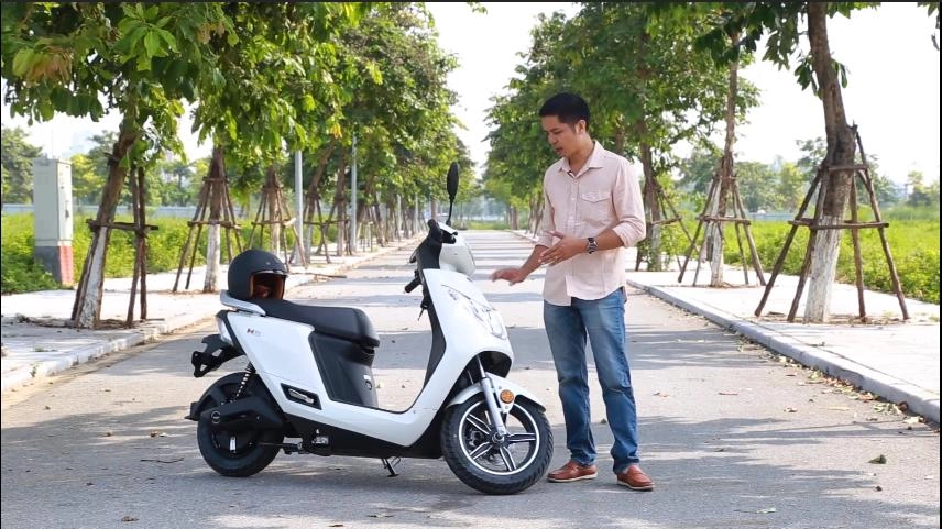 Động cơ Bosch Đức trên xe máy điện Honda H12, đảm bảo hiệu suất vượt trội.