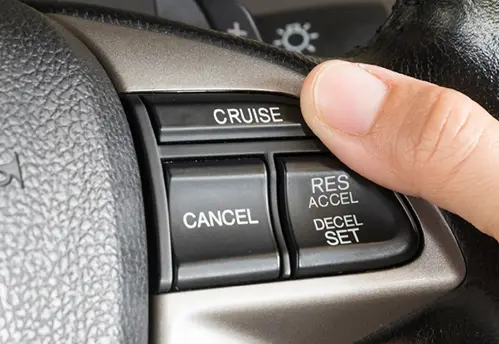 Lợi Ích Của Cruise Control: 5 Lý Do Khiến Công Nghệ Này Thay Đổi Cách Bạn Lái Xe