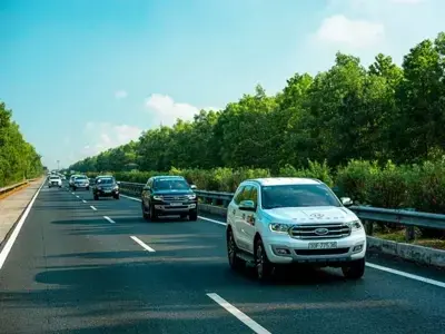 10 Kinh Nghiệm Lái Xe Đường Cao Tốc Hữu Ích Cho Người Mới Bắt Đầu