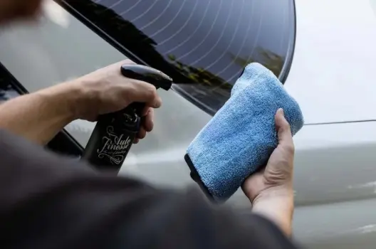 Đánh Bóng Xe Ô Tô Tại Nhà: Bí Quyết Giữ Xe Như Mới