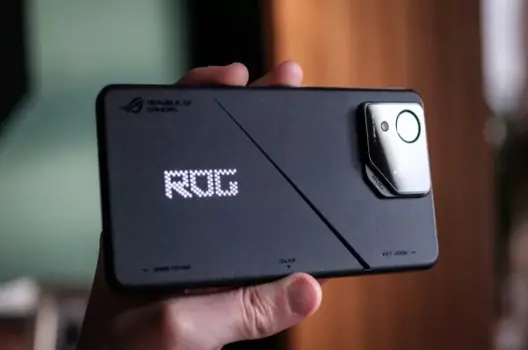 Đánh giá Asus ROG Phone 8: Vua của điện thoại gaming?