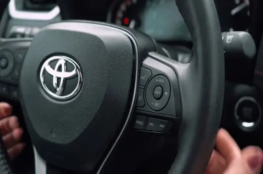 10 Bí Quyết Vàng Về Cách Sử Dụng Hệ Thống Ga Tự Động Cruise Control Trên Xe Ô Tô