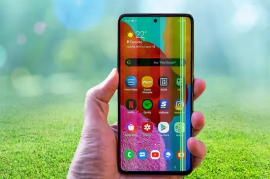 Sửa Lỗi Màn Hình Điện Thoại Bị Sọc Đúng Cách