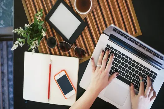 Cách sử dụng máy tính làm việc từ xa: 6 mẹo hiệu quả bạn cần biết