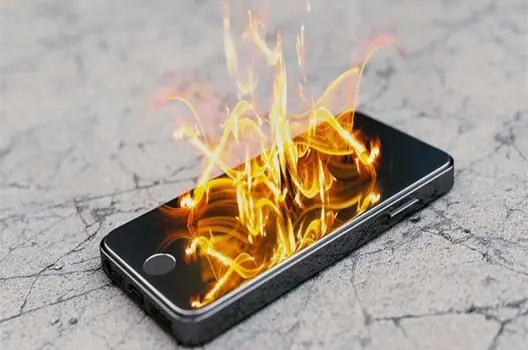 4 Mẹo Xử Lý iPhone Bị Nóng Hiệu Quả Nhất