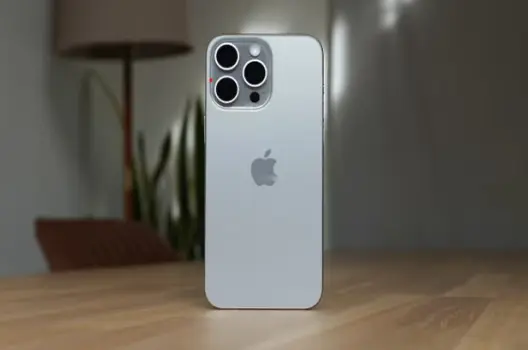 iPhone 15: Đánh Giá Toàn Diện và Xu Hướng Công Nghệ Tương Lai