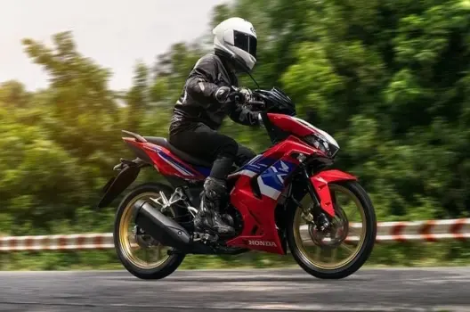 Honda Winner X 2025: Đánh Giá Toàn Diện và Xu Hướng Xe Máy Tương Lai
