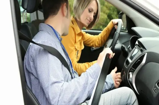 10 Bí Quyết Về Kỹ Thuật Lái Xe Số Sàn Khiến Bạn Thành Thạo