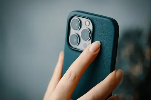 Review iPhone 15 vs 14 có đáng để