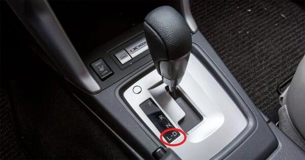 Sử dụng chế độ L giúp bạn áp dụng kỹ thuật lái xe số tự động nâng cao hiệu quả.