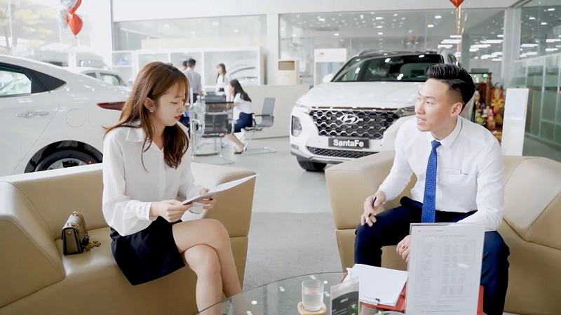 Tư vấn lãi suất vay mua xe trả góp giúp khách hàng đưa ra quyết định sáng suốt